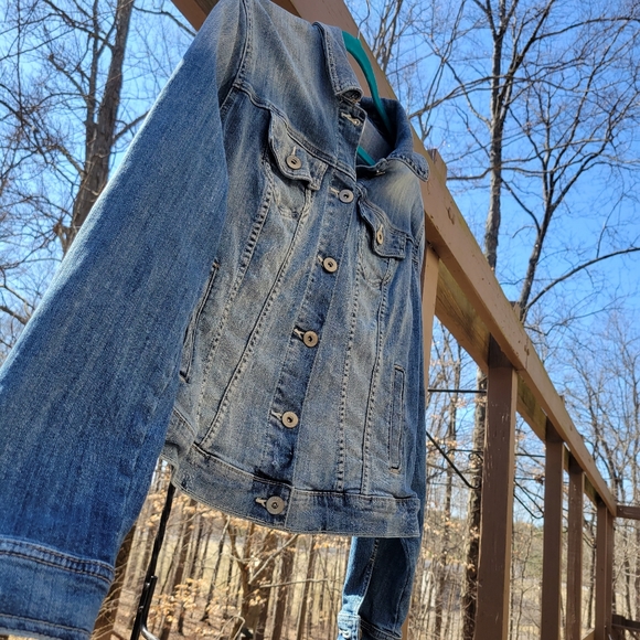 Torrid DENIM TRUCKER JACKET Light Blue Wash 0X - Picture 8 of 12